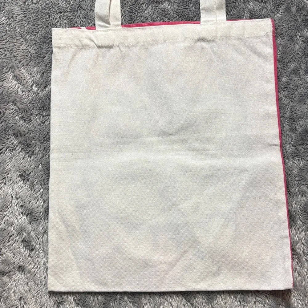Hello Kitty Tote - Picture 6 of 11